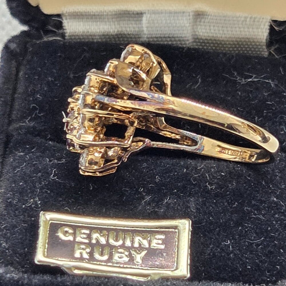 ring - Picture 2 of 3